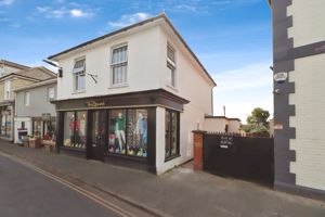 HIGH STREET- click for photo gallery